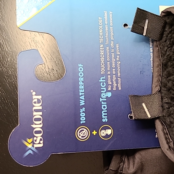 Isotoner touchscreen waterproof gloves - Picture 5 of 11